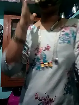 gunjan22 online show from 12-18-24, 06:10