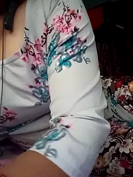 gunjan22 online show from 09-12-25, 06:02