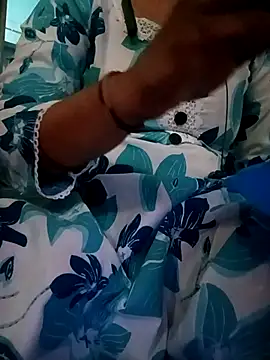 gunjan22 online show from 09-17-25, 09:55