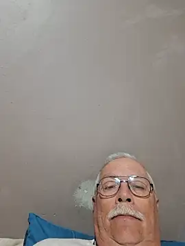 Snapshot of NawtyB1965 chatting on 07-31-26, 03:50 NawtyB1965 online show from 07-31-26, 03:50
