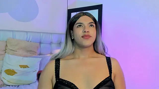 Snapshot of Axel_brunette1 chatting on 03-11-25, 02:10 Axel brunette1 online show from 03-11-25, 02:10