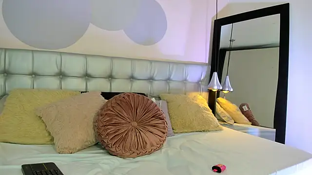 Snapshot of Axel_brunette1 chatting on 03-22-25, 08:04 Axel brunette1 online show from 03-22-25, 08:04