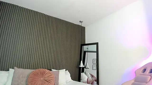 Snapshot of Axel_brunette1 chatting on 09-28-25, 08:47 Axel brunette1 online show from 09-28-25, 08:47