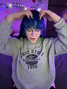 MaddisonHaas online show from 04-10-26, 01:05