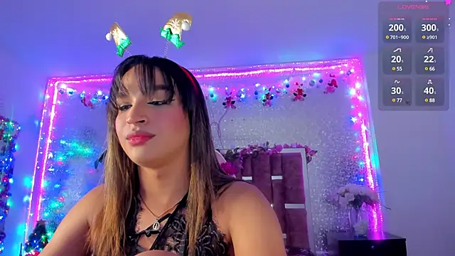 Snapshot of KylieVictoria chatting on 12-20-24, 07:33 KylieVictoria online show from 12-20-24, 07:33