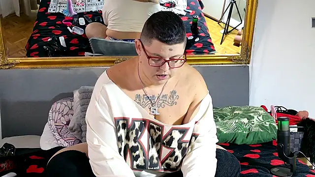 SunshineLexi online show from 11-10-25, 02:05