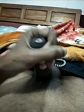 Snapshot of ravi707984 chatting on 11-12-25, 12:49 ravi707984 online show from 11-12-25, 12:49