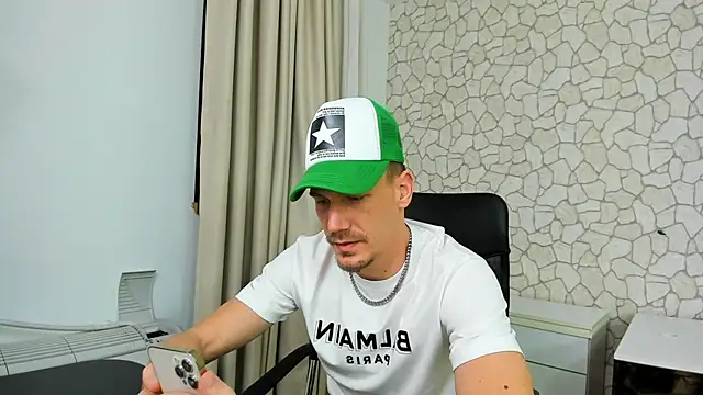 MateoBenjaminX online show from 01-07-25, 08:31