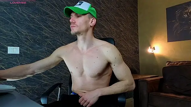 Snapshot of MateoBenjaminX chatting on 03-02-26, 12:45 MateoBenjaminX online show from 03-02-26, 12:45