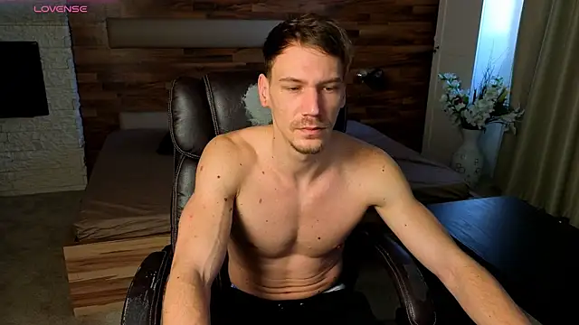 Snapshot of MateoBenjaminX chatting on 03-03-26, 11:49 MateoBenjaminX online show from 03-03-26, 11:49