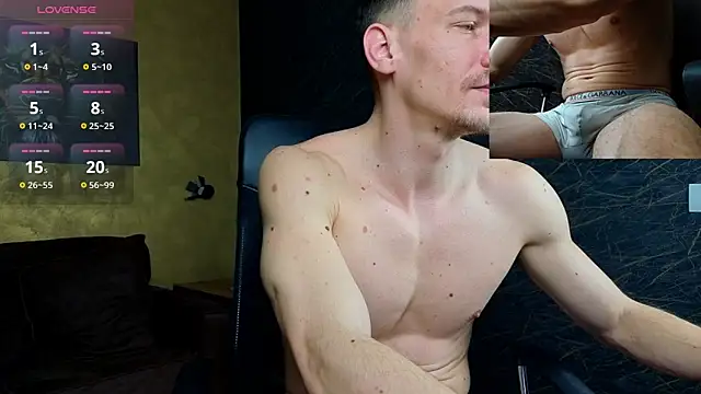 Snapshot of MateoBenjaminX chatting on 03-14-26, 12:32 MateoBenjaminX online show from 03-14-26, 12:32