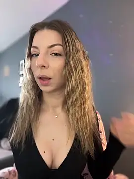 Mia Ethan online show from 04-07-26, 06:58