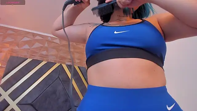 Alahia Dangelo online show from 02-21-25, 11:44