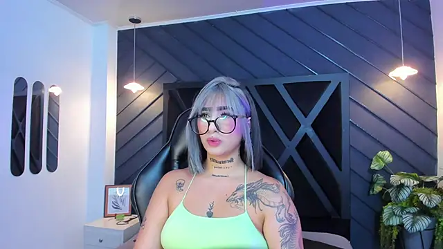 Alahia Dangelo online show from 09-20-25, 11:33