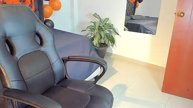 Snapshot of _maria_foxx_ chatting on 10-15-25, 07:36 maria foxx online show from 10-15-25, 07:36