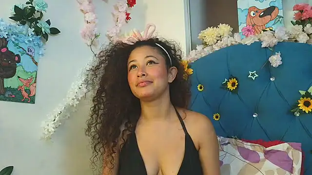 Snapshot of Milkdulce1 chatting on 05-21-26, 02:35 Milkdulce1 online show from 05-21-26, 02:35