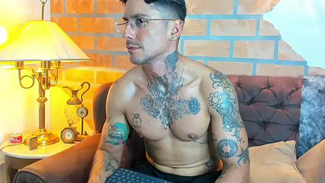 Dylanstonne online show from 01-29-25, 02:40