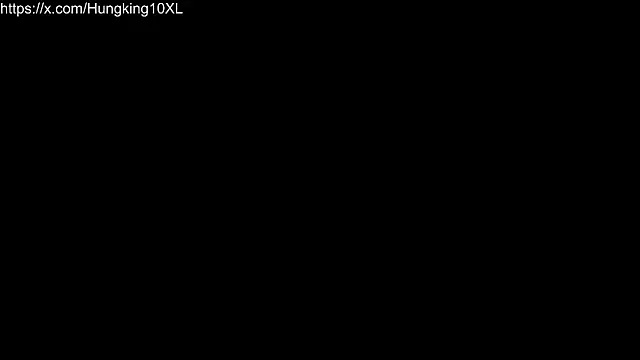 Snapshot of hungking10 chatting on 09-14-25, 12:10 hungking10 online show from 09-14-25, 12:10