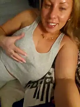 Sparkle2206 online show from 11-30-25, 01:20