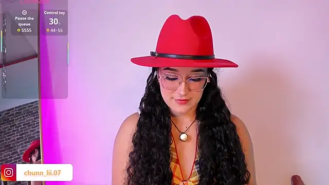 Snapshot of chunn_liioo chatting on 04-30-26, 12:50 chunn liioo online show from 04-30-26, 12:50