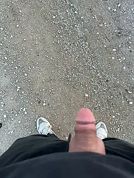 Snapshot of kareem0010 chatting on 11-22-25, 02:49 kareem0010 online show from 11-22-25, 02:49