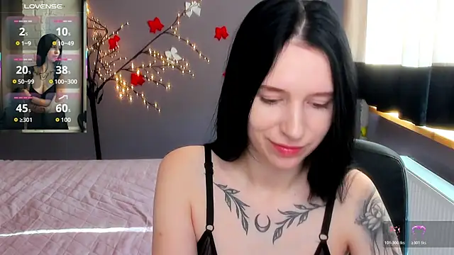 KarolinaBlacks online show from 04-17-26, 05:32