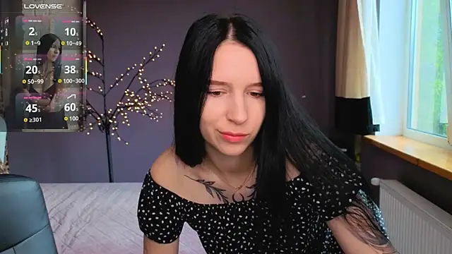 Snapshot of KarolinaBlacks chatting on 05-07-26, 05:24 KarolinaBlacks online show from 05-07-26, 05:24
