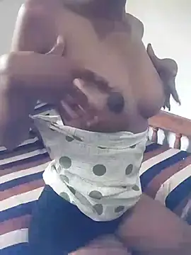 Chamari075 online show from 09-16-25, 03:29