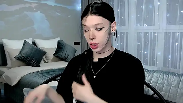 Snapshot of Dasha_M chatting on 02-14-26, 03:42 Dasha M online show from 02-14-26, 03:42