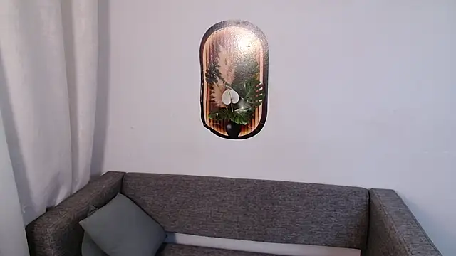 Snapshot of bellaa_love_ chatting on 06-18-26, 01:28 bellaa love online show from 06-18-26, 01:28