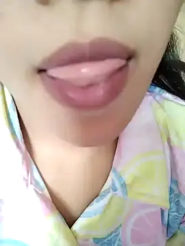 Snapshot of Anki-doll chatting on 02-06-25, 06:08 Anki-doll online show from 02-06-25, 06:08