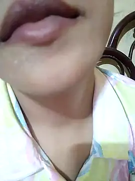 Snapshot of Anki-doll chatting on 02-06-25, 12:48 Anki-doll online show from 02-06-25, 12:48