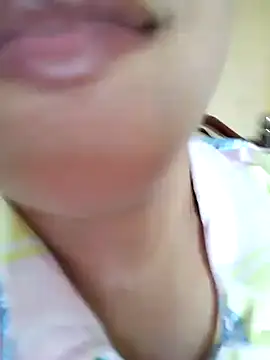 Snapshot of Anki-doll chatting on 02-08-25, 06:12 Anki-doll online show from 02-08-25, 06:12