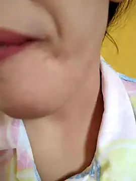 Snapshot of Anki-doll chatting on 02-16-25, 09:37 Anki-doll online show from 02-16-25, 09:37