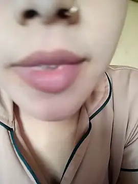 Snapshot of Anki-doll chatting on 02-19-25, 06:11 Anki-doll online show from 02-19-25, 06:11