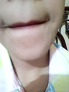 Snapshot of Anki-doll chatting on 02-20-25, 12:36 Anki-doll online show from 02-20-25, 12:36