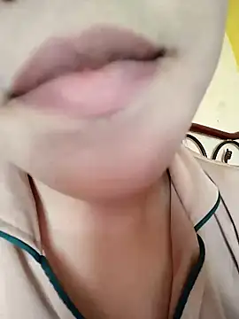 Snapshot of Anki-doll chatting on 03-06-25, 05:57 Anki-doll online show from 03-06-25, 05:57