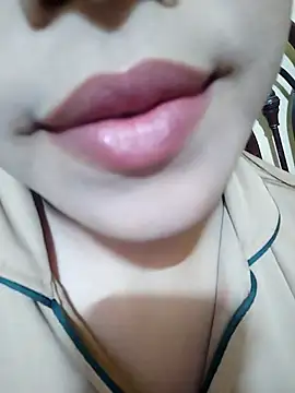 Snapshot of Anki-doll chatting on 03-06-25, 12:41 Anki-doll online show from 03-06-25, 12:41