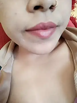 Snapshot of Anki-doll chatting on 03-08-25, 09:06 Anki-doll online show from 03-08-25, 09:06