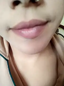 Snapshot of Anki-doll chatting on 03-21-25, 06:05 Anki-doll online show from 03-21-25, 06:05