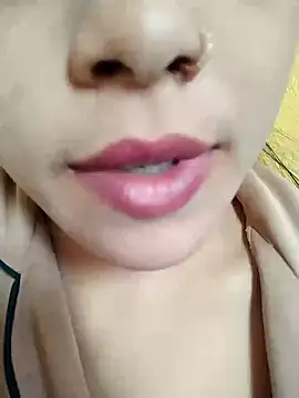 Snapshot of Anki-doll chatting on 03-21-25, 09:12 Anki-doll online show from 03-21-25, 09:12