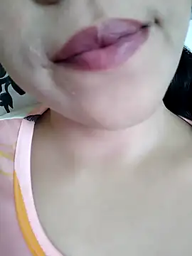 Snapshot of Anki-doll chatting on 09-24-25, 06:06 Anki-doll online show from 09-24-25, 06:06