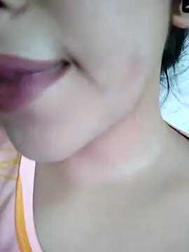 Snapshot of Anki-doll chatting on 09-28-25, 06:19 Anki-doll online show from 09-28-25, 06:19