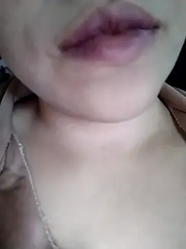 Snapshot of Anki-doll chatting on 10-03-25, 06:32 Anki-doll online show from 10-03-25, 06:32