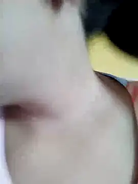 Snapshot of Anki-doll chatting on 10-13-25, 05:40 Anki-doll online show from 10-13-25, 05:40