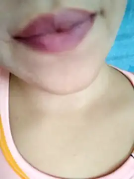 Snapshot of Anki-doll chatting on 10-30-25, 05:31 Anki-doll online show from 10-30-25, 05:31