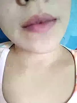 Snapshot of Anki-doll chatting on 11-12-25, 05:41 Anki-doll online show from 11-12-25, 05:41