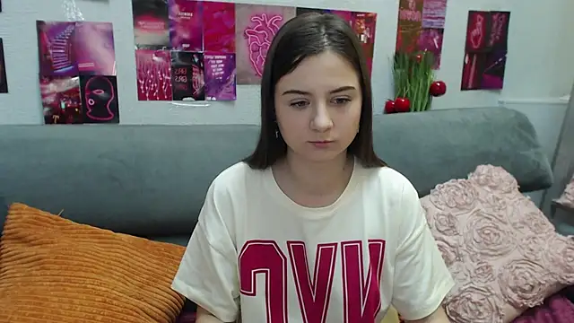 Snapshot of MilanaRoza chatting on 05-22-26, 04:52 MilanaRoza online show from 05-22-26, 04:52