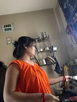 Snapshot of yoursweety09 chatting on 01-05-25, 06:46 yoursweety09 online show from 01-05-25, 06:46