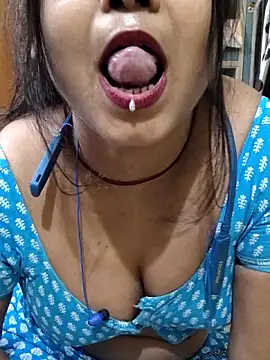 yoursweety09 online show from 04-16-26, 02:07